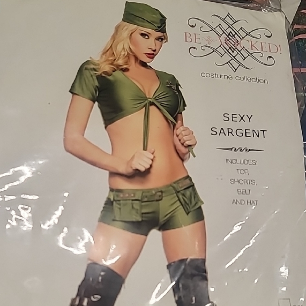 Be Wicked Women's Green Sexy Sargent Costume Set